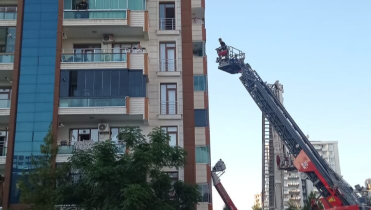 Kayapınar’da Çatı Katında Yangın: