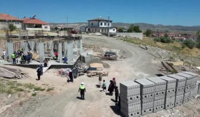 Kadınlar cami inşaatına gönüllü katıldı, imece büyüyor
