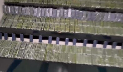 Kaçak cep telefonları ve güneş gözlükleri ele geçirildi