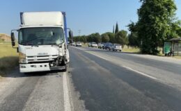 Kamyonetin iki motosiklete çarpması sonucu 1 kişi öldü