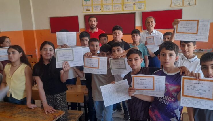Kulp’ta 7 bin 560 öğrenci karne sevinciyle tatile girdi