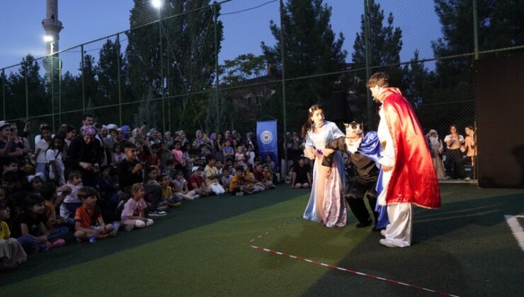 Kulp’ta çocuklar tiyatroyla buluştu