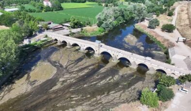 Kuraklık ve sıcaklar Tunca Nehri’ni susuz bıraktı