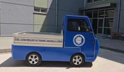 Meslek liseli öğrenciler elektrikli kamyonet tasarladı