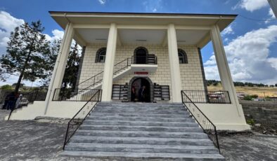 Nurdağı’nda depremde yıkılan cami yeniden yapıldı