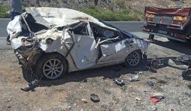 Mardin’de devrilen otomobildeki 1 kişi öldü, 1 kişi yaralandı