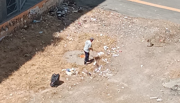 Yenişehir Ofis Semti’ndeki Boş Araziler Çöplüğe Döndü