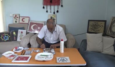 Oğlunun ödeviyle tanıştığı mozaik sanatı emeklilikteki hobisi oldu