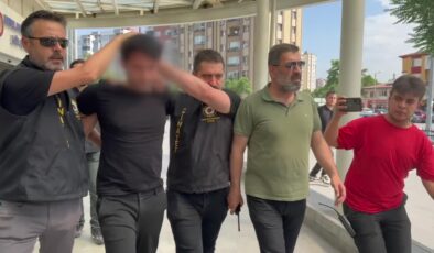 Öğretmeni silahla öldüren zanlı adliyede