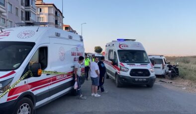 Otomobil ile çarpışan motosiklet sürücüsü öldü