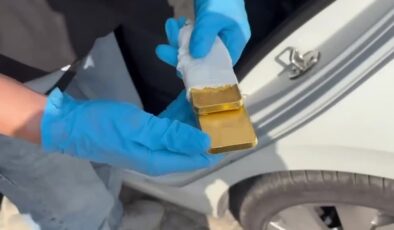 Otomobilde 9 kilo 900 gram ağırlığında 7 külçe altın ele geçirildi