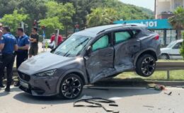 Panelvan ile otomobilin çarpıştığı kazada 6 kişi yaralandı