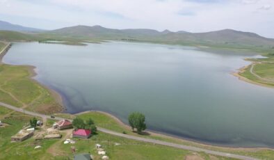 Patnos Barajı’nda su seviyesi kar suları ve ilkbahar yağışlarıyla yükseldi