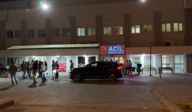 Polis lojmanında çıkan yangında 13 kişi dumandan etkilendi