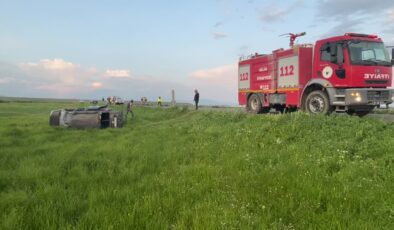 Şarampole devrilen hafif ticari araçtaki 5 kişi yaralandı