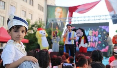 Siirt’te Kirvem Polis Olsun Projesi ile 250 çocuk için sünnet şöleni düzenlendi