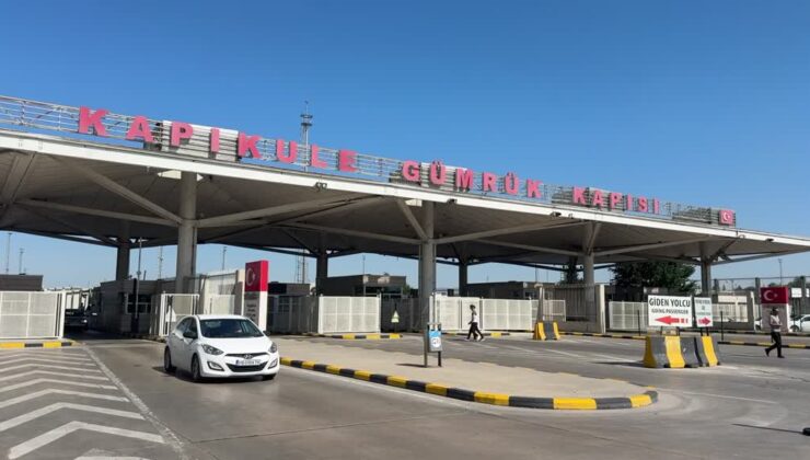 Gurbetçiler vatana kavuştu, duygular sınır kapısında taştı