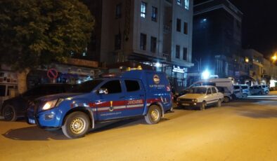 Silahlı kavgada 2 kişi yaralandı