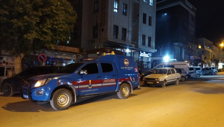 Silahlı kavgada 2 kişi yaralandı