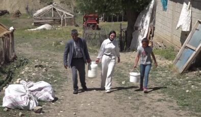 Sınav çıkışında kızına koşan baba, Türkiye’yi ağlattı
