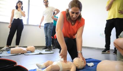 Kayapınar Belediyesi’nden hayat kurtaran eğitimler