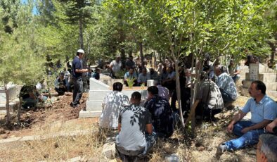 Minik Yasemin gözyaşlarıyla toprağa verildi