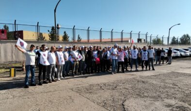 Diyarbakır’da Harb-İş Sendikası Üyelerinden Maaş Zammına Tepki: Geçinemiyoruz, Susmuyoruz!