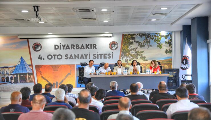 Eş Başkanlar, 4. Oto Sanayi Sitesi yönetimi ve esnafıyla araya geldi
