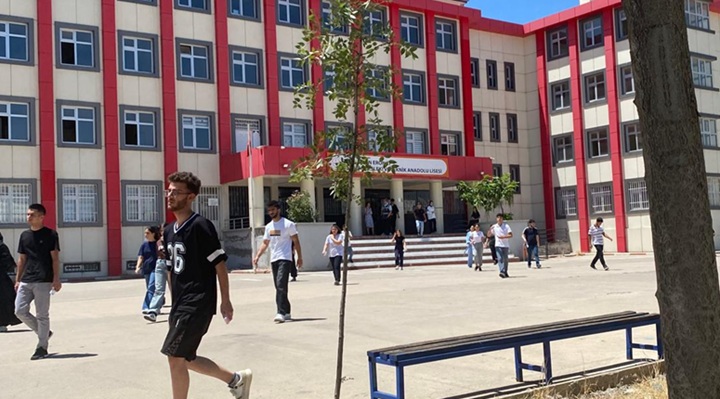 Diyarbakır’da YKS’de ilk oturum TYT sona erdi