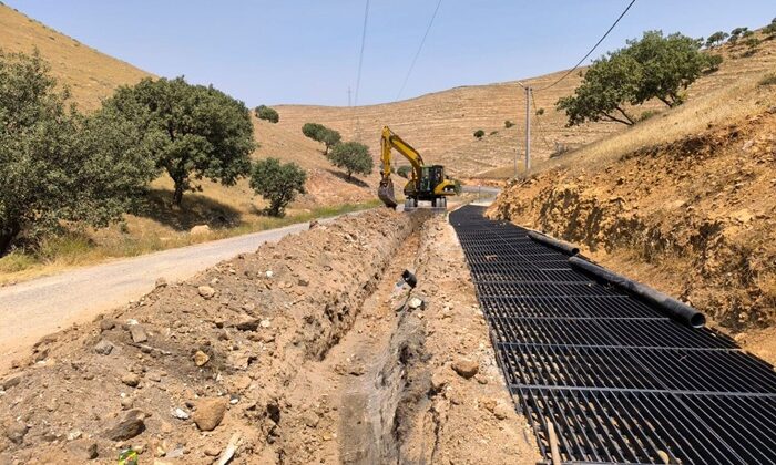 Zerzevan’da altyapı sorununu çözdü
