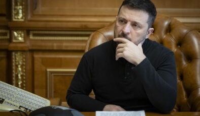 Zelenski: Rusya, savaşın gerçek yüzünü hissetmeli