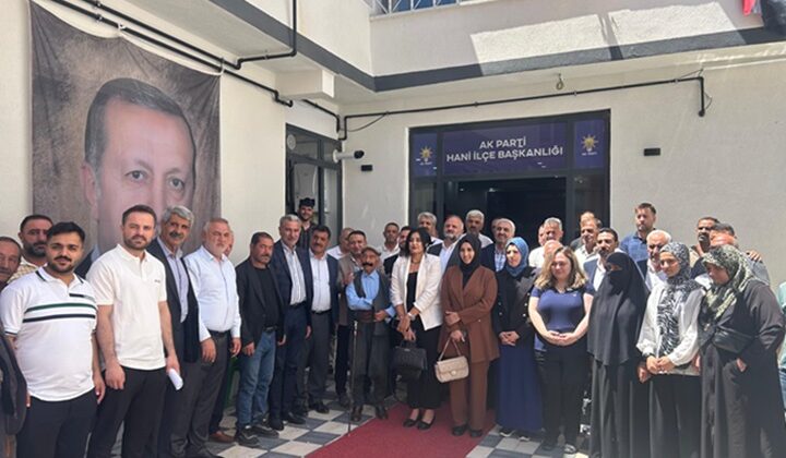 AK Parti Hani İlçe Danışma Meclisi Toplantısı Yoğun Katılımla Gerçekleşti
