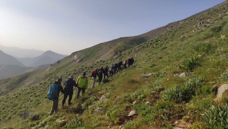 Dağcılar Mereto Dağı’na tırmandı