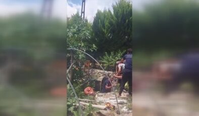 Kuyuya düşen adamı itfaiye kurtardı