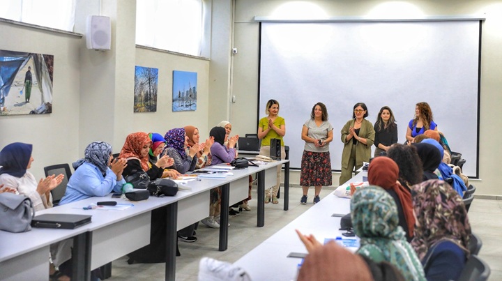 Kayapınar’da kadınlara meslek edindirme eğitimleri başladı