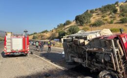 Kamyonet ile otomobilin çarpıştığı kazada 1 kişi öldü, 5 kişi yaralandı