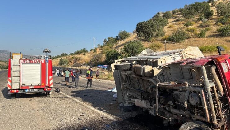 Kamyonet ile otomobilin çarpıştığı kazada 1 kişi öldü, 5 kişi yaralandı