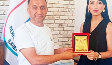 Kayapınar’da Öğretmenlik Başarısı Ödülle Taçlandı