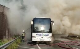 Yolcu otobüsünde çıkan yangın söndürüldü