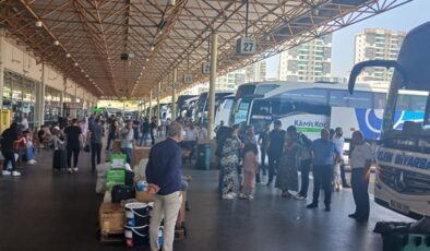 Otogarda Bayram Dönüşü Yoğunluğu Sürüyor