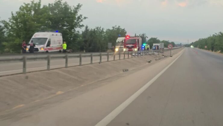 Susurluk-Bandırma yolunda feci kaza: 3 can kaybı