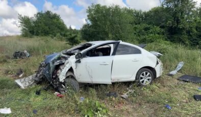 Şarampole devrilen araçtaki 8 kişi yaralandı