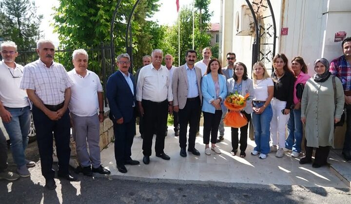 Serra Bucak’tan Kulp Belediyesi’ne Ziyaret