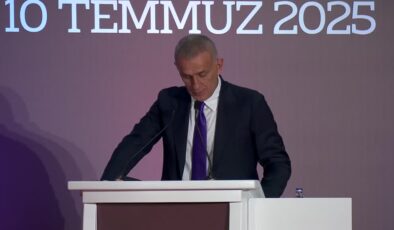 Hacıosmanoğlu: “Ben hakemlere sahaya girene kadar müdahale ederim ama girince edemem”