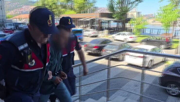 3 kişinin öldüğü bıçaklı kavganın zanlısı adliyede