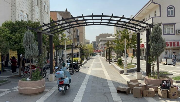 50 dereceyi aşan sıcaklık Silopi’de hayatı durdurdu