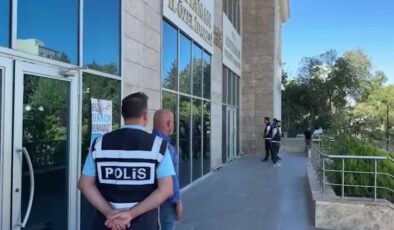 Adana ve Adıyaman Belediye Başkanları gözaltına alındı