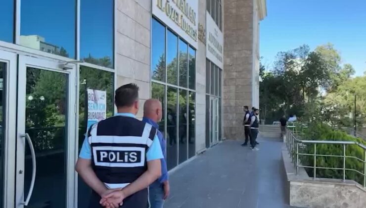 Adana ve Adıyaman Belediye Başkanları gözaltına alındı