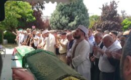 Amcaları tarafından silahla öldürülen 2 kardeşin cenazeleri defnedildi