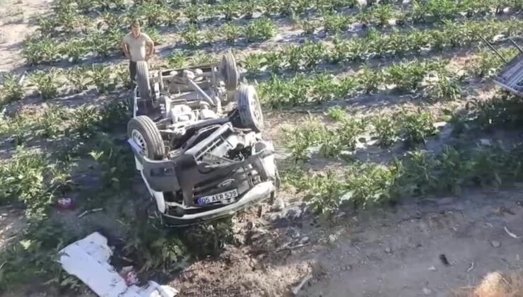 Araç taşıyan tır ile kamyonet çarpıştı, sürücüler yaralandı